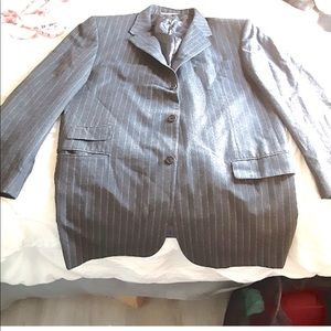 Pin striped fine Italian wool made in Italy size 48r suit jacket  luxury